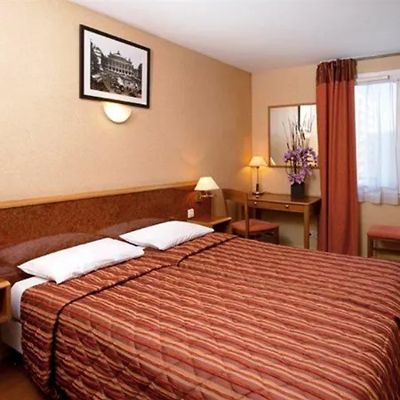 Diese Bastille Hotel