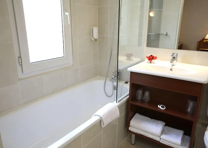 Diese Bastille Hotel 3*
