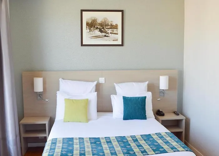 Diese Bastille Hotel 3*